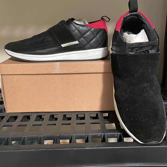 Special Edition Honda HT3 Slip On Sneaker - Picture 1 of 5